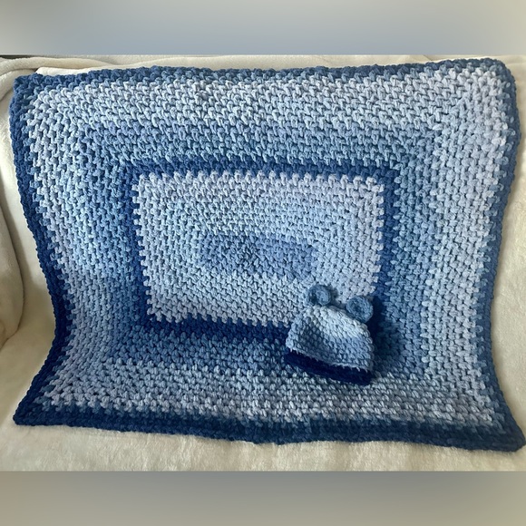 **SALE Baby blanket and hat set crochet - Picture 3 of 6